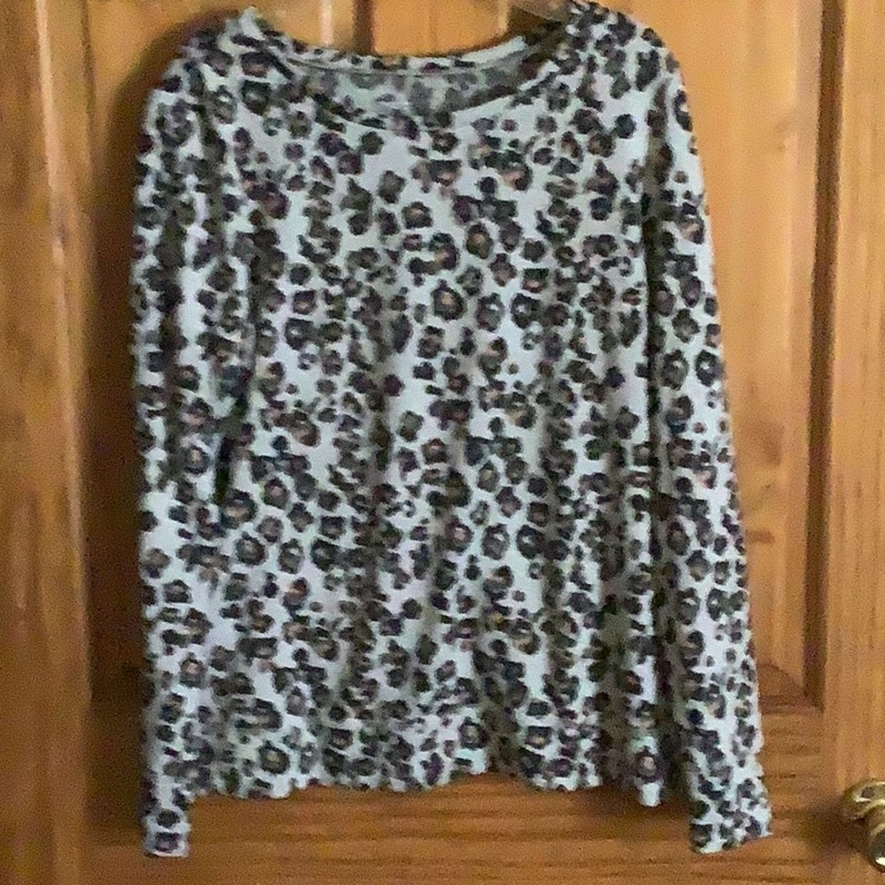 Loft sleep top